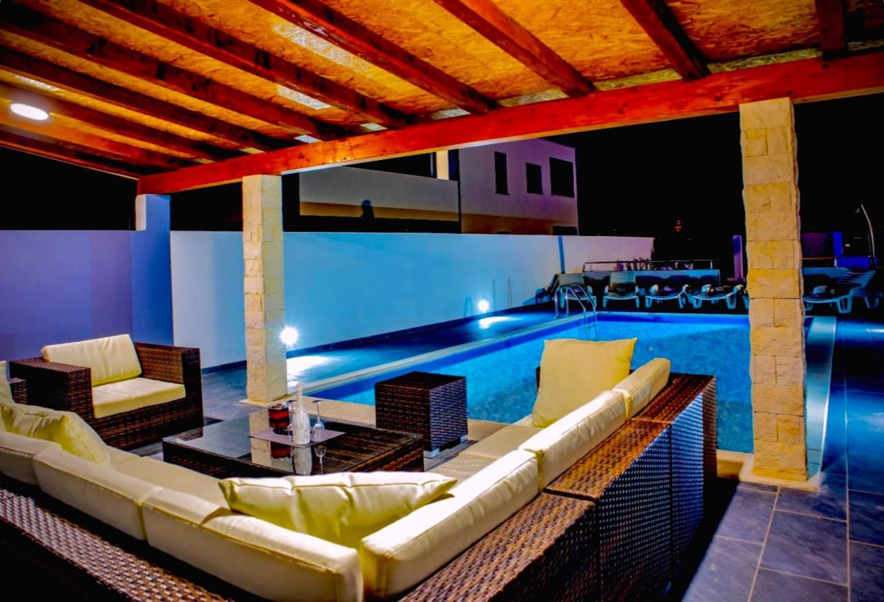 Villa Ana Kastel Sucurac Екстер'єр фото