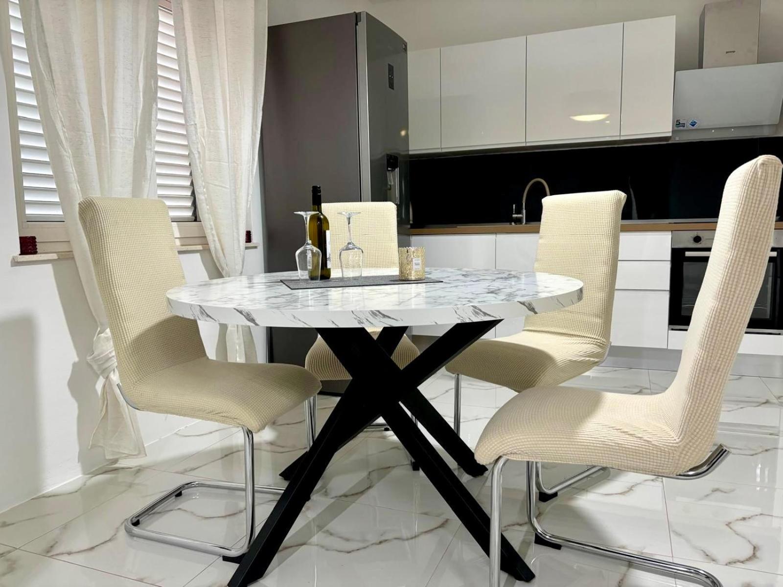Villa Ana Kastel Sucurac Екстер'єр фото