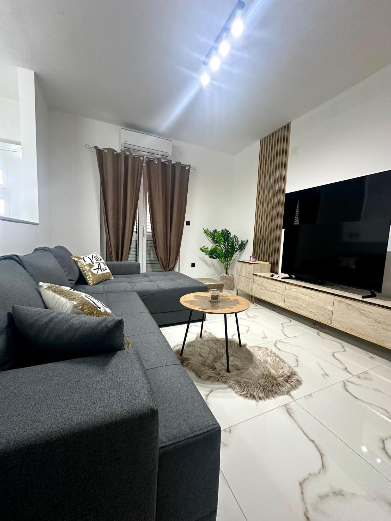 Villa Ana Kastel Sucurac Екстер'єр фото