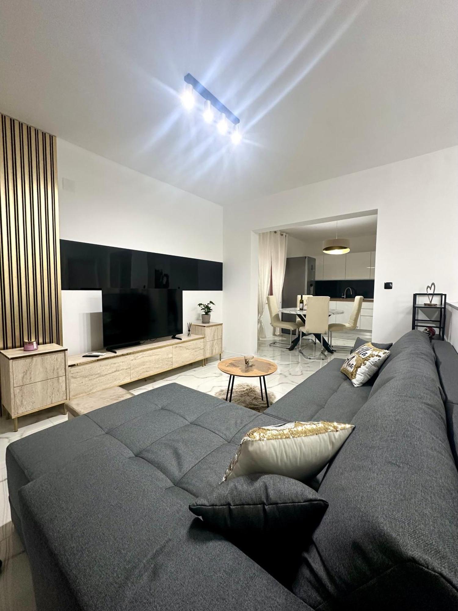 Villa Ana Kastel Sucurac Екстер'єр фото